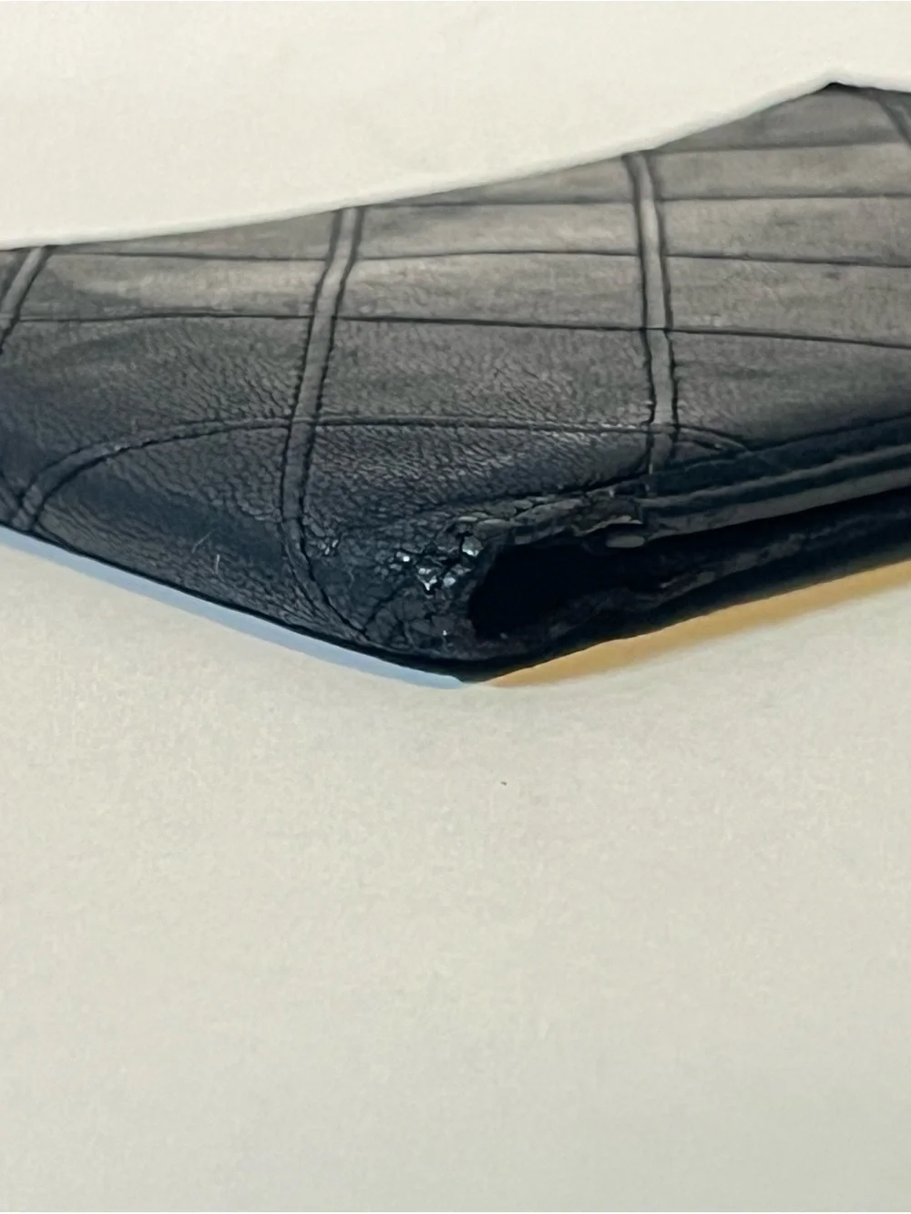 Vintage Chanel Diamond Quilted Lambskin Bifold Wallet 🇫🇷
